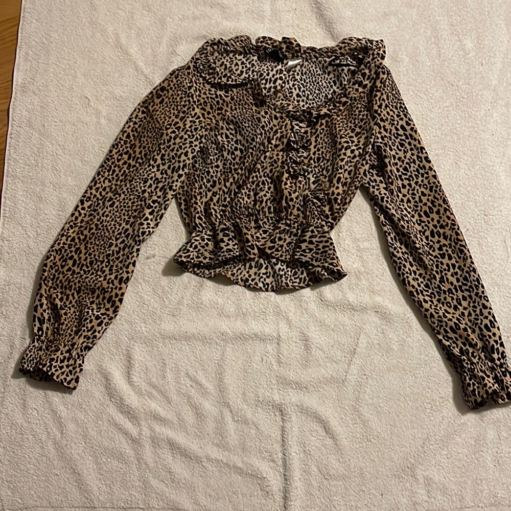 H&M shirt size xs pre-owned